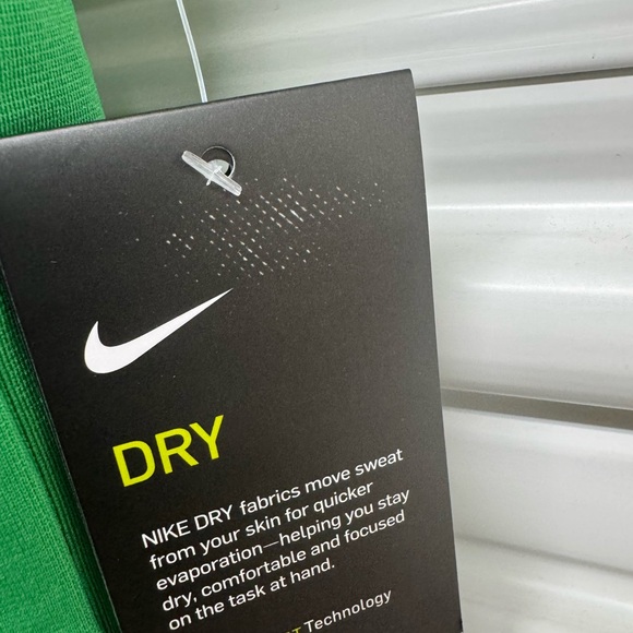 Saquan Barkley Kelly Green On Field Alternate Stitched Jersey New with tags. - Picture 10 of 15